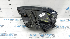 Right front headlight assembly for Jeep Grand Cherokee WK2 16-18 xenon, dark, without washer, deposits on the inside of the glass