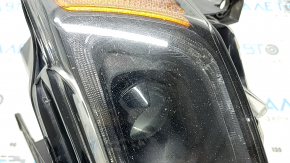 Jeep Grand Cherokee WK2 16-18 xenon front left headlight assembly, dark, no washer, deposits on the inside of the glass