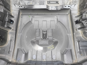 Jeep Grand Cherokee WK2 11-22 trunk trough on the body