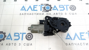 Infiniti Q50 14-24 driver's seat lower adjustment motor, front, cracks