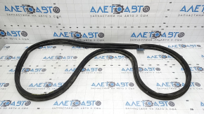 Lincoln MKZ 13-20 trunk lid seal is torn