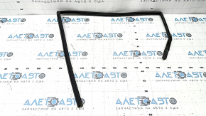 Rear right glass seal Ford Fiesta 11-19 4d