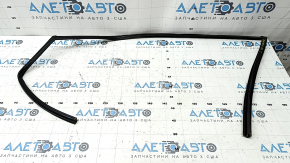 Front right glass seal Ford Fiesta 11-19