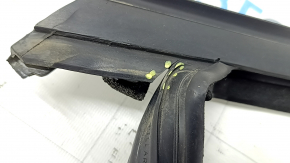Ford Fiesta 11-19 5d rear right window seal, torn