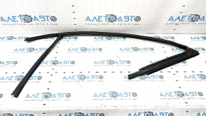 Front right window seal for VW Jetta 11-18 USA