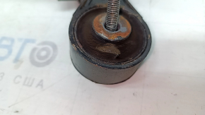 Upper engine mount Toyota Camry v50 12-14 hybrid usa, cracked