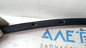 Kia Niro 17-22 rear left door seal, torn