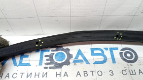 Kia Niro 17-22 rear left door seal, torn