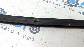 Kia Niro 17-22 rear left door seal, torn