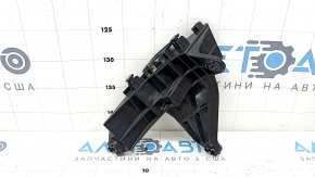 Rear bumper mount under the right light Toyota Venza 21-
