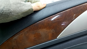 Lincoln MKZ 17-20 black rear left door panel with black leather insert, black leather armrest, glossy brown wood insert, Revel tweeter, illuminated, with handle, cracked wood insert