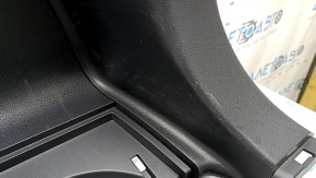 Right arch trim for Toyota Venza 21-24 with trim, black, scratches