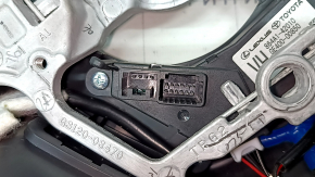 The steering wheel is naked, Toyota Venza 21-24, black leather, heated, with a steering wheel computer, scratches