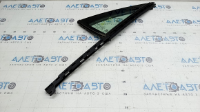 Triangle glass front left door Jeep Renegade 17-23