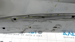 The bare rear right door of a Hyundai Tucson 22-26