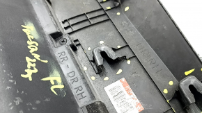 Lower rear right door trim for Hyundai Tucson 22-26: structure, cracks, dents, broken fasteners, scratches