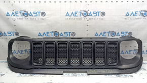Jeep Renegade 15-18 black grille assembly, graphite inserts, Trailhawk, whitened plastic, crack, sand