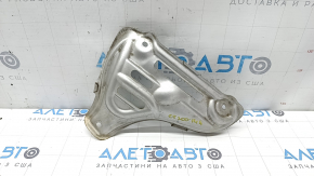 Upper exhaust manifold guard for Lexus CT200h 11-17