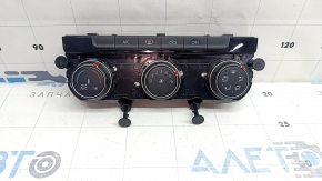 VW Jetta 19-26 heater control without heated seats, scratches on the glass