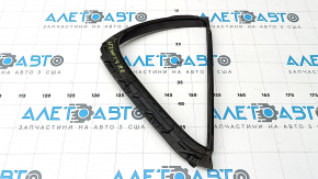 Rear right triangle glass seal for Lexus CT200h 11-17