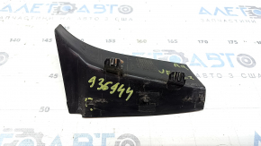 The right outer wing light cover for a 19-26 VW Jetta has a broken mount.