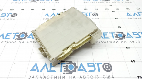 Lexus CT200h dash fuse box 14-17