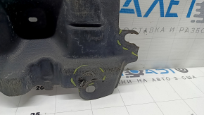 Lexus CT200h 11-17 front bumper guard tears