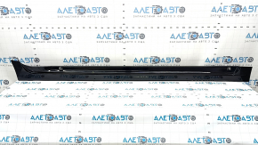 Right threshold Lexus CT200h 16-17