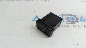 Jeep Renegade 20-23 115v Center Console Power Outlet