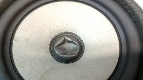 The front right door speaker of the Hyundai Kona 18-23 is dented.