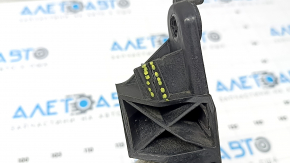 Front bumper mount right wing Audi Q3 83A 19-25 broken mount, cracks in the mount