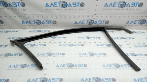 Upper front right door molding Chrysler 200 15-17 chrome with glass seal, scratches