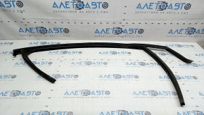 Front right glass seal for Chevrolet Volt 16-