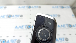 Climate control for the Audi Q3 83A 19-25 auto with heated seats and polished glass
