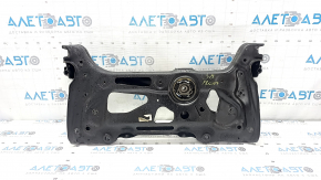 The front subframe of the Audi Q3 83A 19-25 has a torn silent block.