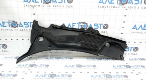 Left windshield wiper grille plastic Nissan 350z scratches