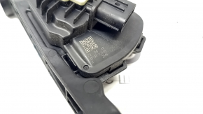 The gas pedal of the 2021-23 Hyundai Elantra