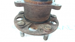 Rear right hub Hyundai Elantra 21 - rusty