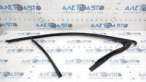 Upper front right door molding for VW Passat b7 12-15 USA, chrome with glass seal, scratches