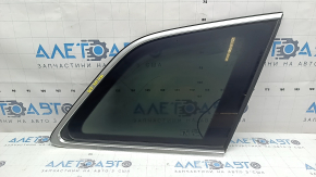 Rear right window with blind glass for Audi Q7 19-26 tinted, with chrome molding