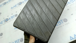 Audi Q7 16-26 grey footrest with plug, scratches