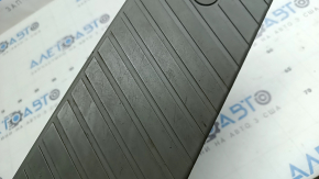 Audi Q7 16-26 grey footrest with plug, scratches