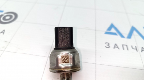 Fuel pressure sensor for Audi Q7 16-26 2.0T, 3.0T on the fuel rail