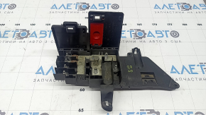 Audi Q7 20-26 battery distribution plate under the hood