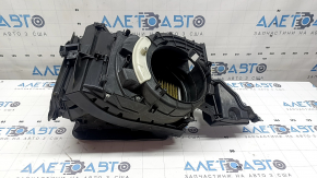 The bare heater housing and ventilation of the Audi Q7 20-26