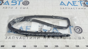 Hood seal on the Hyundai Santa Fe 21-23 hybrid bumper
