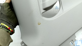 Left rear pillar trim in front of the window for Toyota Sienna 21-26, gray, 8-seater, dry-cleaned, bumps, plastic turned white