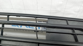 Lower front bumper grille assembly for Toyota Sienna 21-26 without parking sensors under fog lights, structure, LE, worn, chips