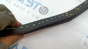 Rear right door seal for Toyota Sienna 21-26, torn, worn