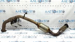 The intake pipe with the catalytic converter of the Toyota Sienna 21-26 is crushed.
